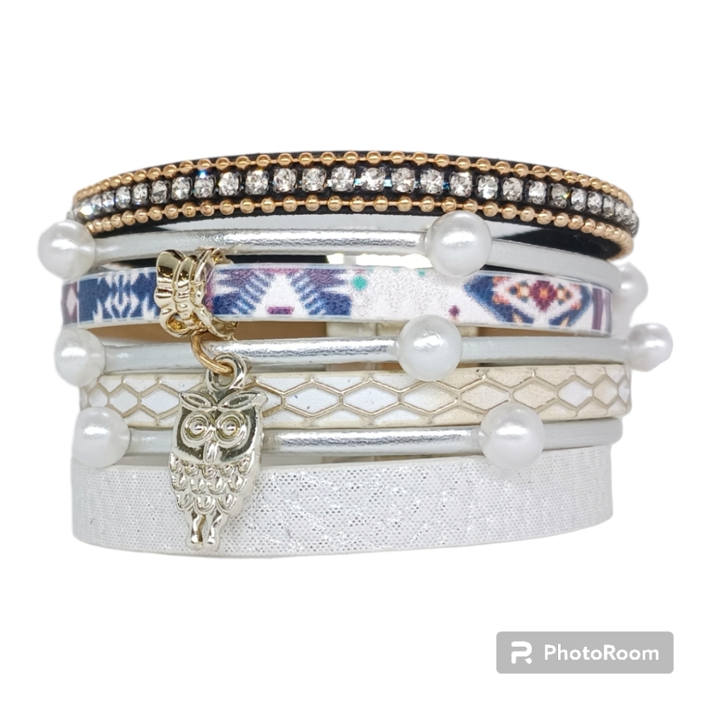 Magnetic cuff leather bracelet